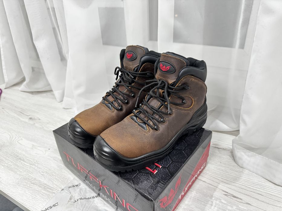 Новые теплые ботинки (деми-сезон) Размер 42.