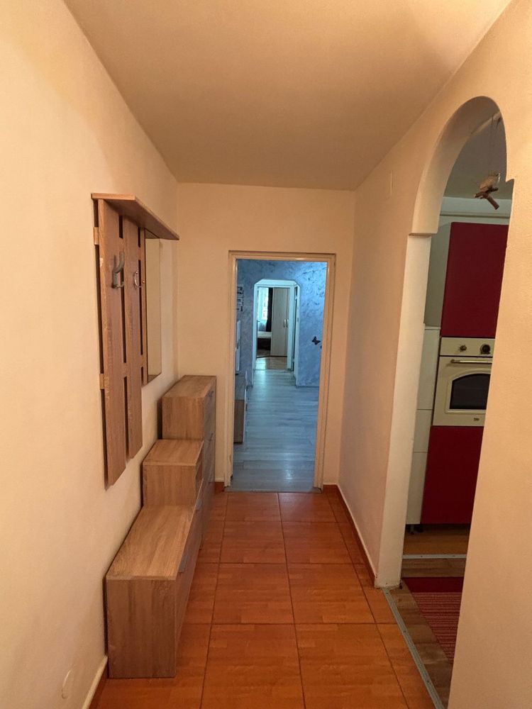 Inchiriez apartament 2 camere Micalaca Orizont