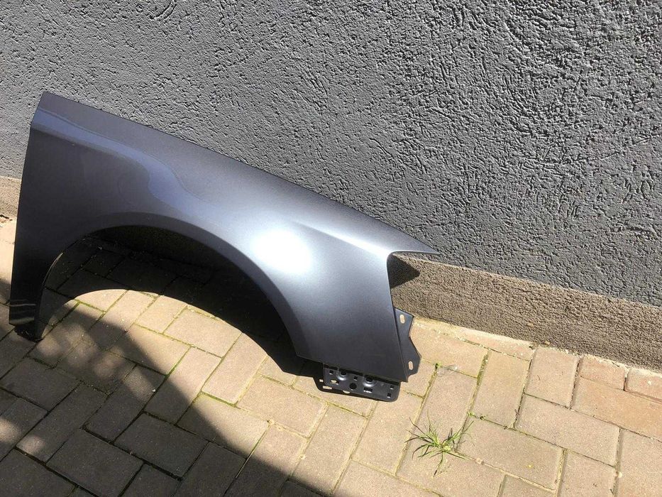 Aripa Fata Dreapta VW Passat B6 An 2005-2011 Vopsita Gri Inchis