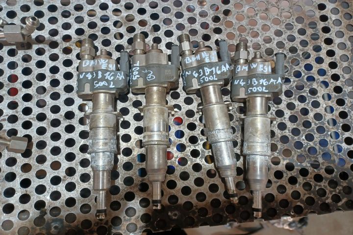 INJECTOR N47B16A 758904803 1353758904803 MX 1253 BMW Seria 3 E90 [200