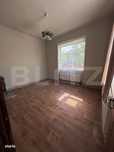 Apartament central, la casa , ,curte comuna,posibilitate spatiu comerc
