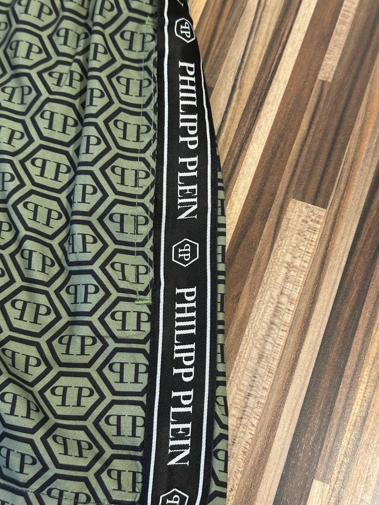 Нови бански шорти Philipp Plein
