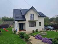 Vand Casa cu gradina