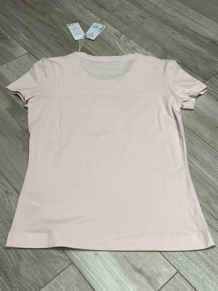Дамска блуза с къс ръкав Guess