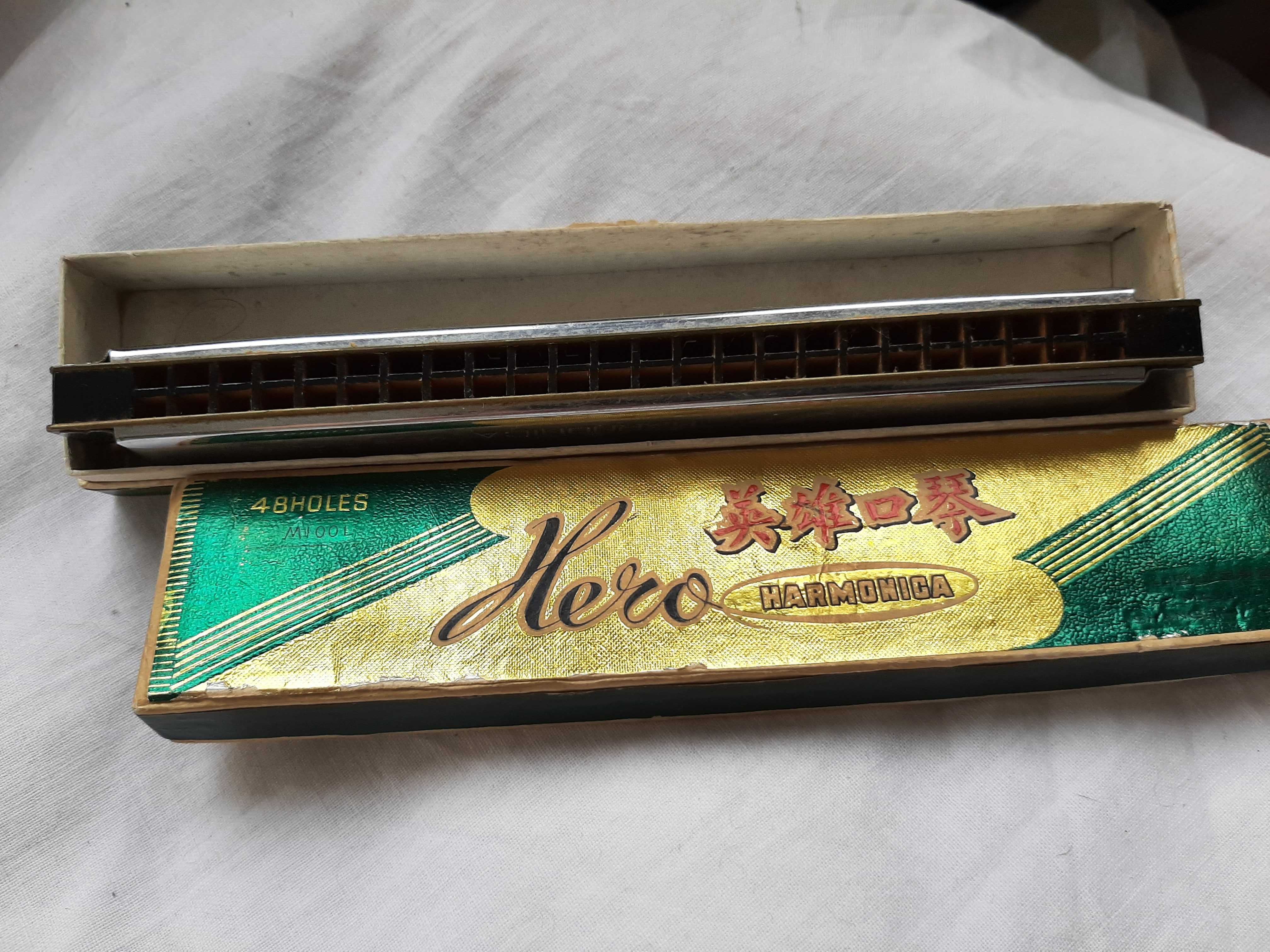 Muzicuta armonica vintage Harmonica Hero noua la cutie originala.