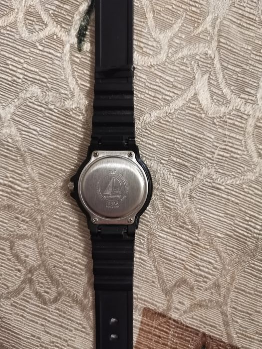 Детски часовник Q&Q водоустойчив