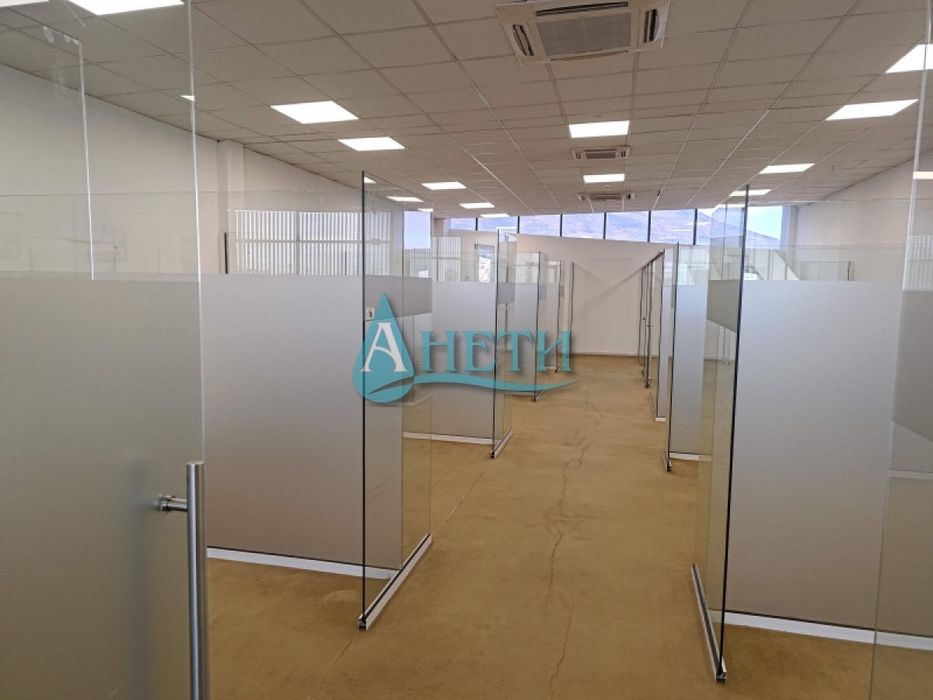 Дава се под наем Офис в София, Кръстова вада - 900 кв.м за 4500 € - Снимка #5