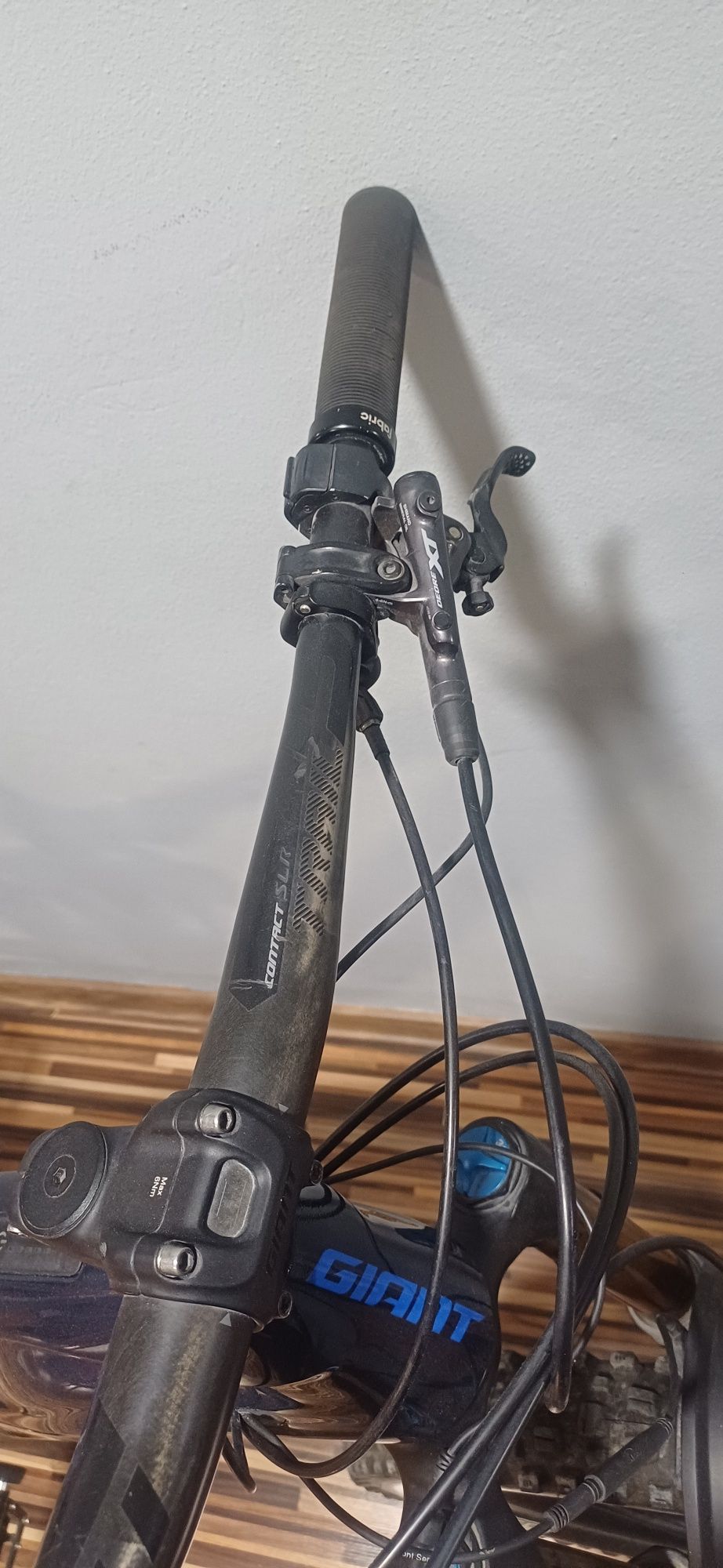 Giant electric carbon