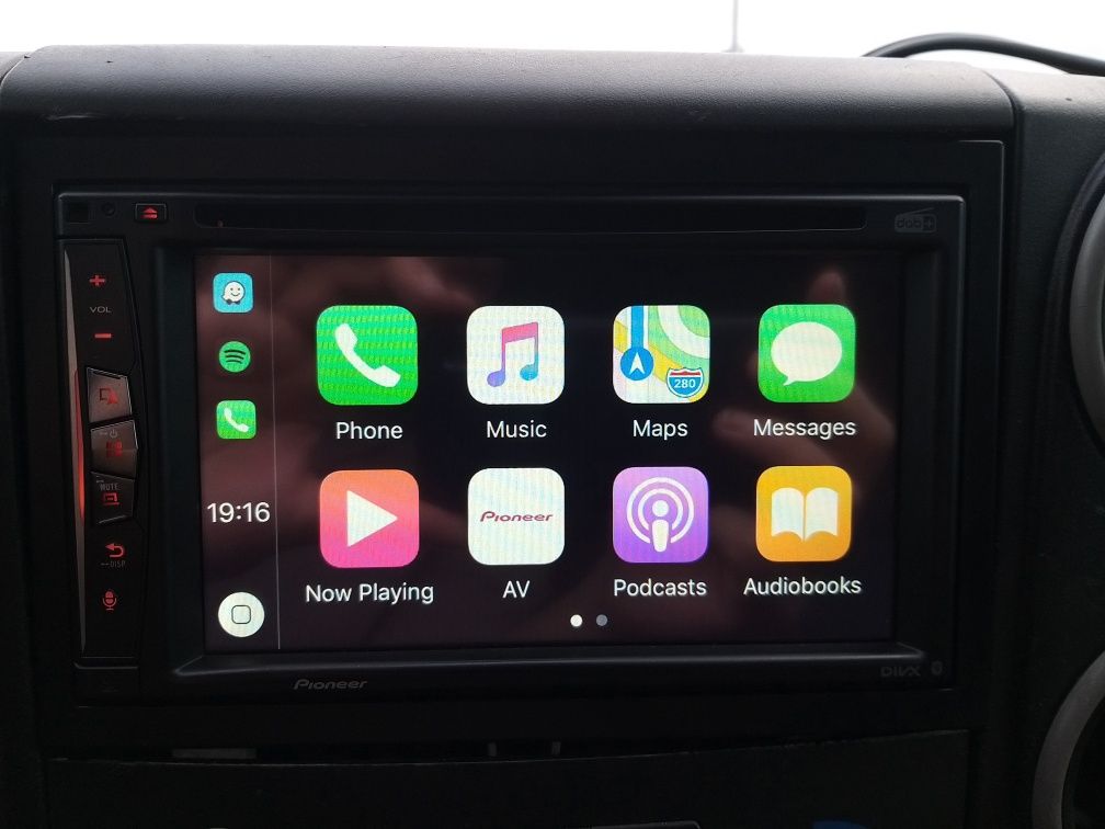 Мултимедия Pioneer AVIC-Z730DAB Wireless CarPlay