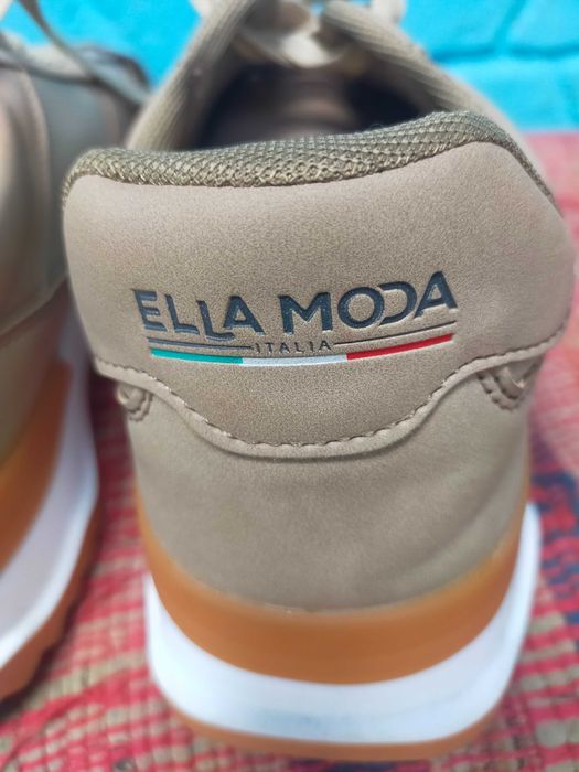 ” Adidasi  SH”  NR. 42 diverse modele cei maro sant 43. noi