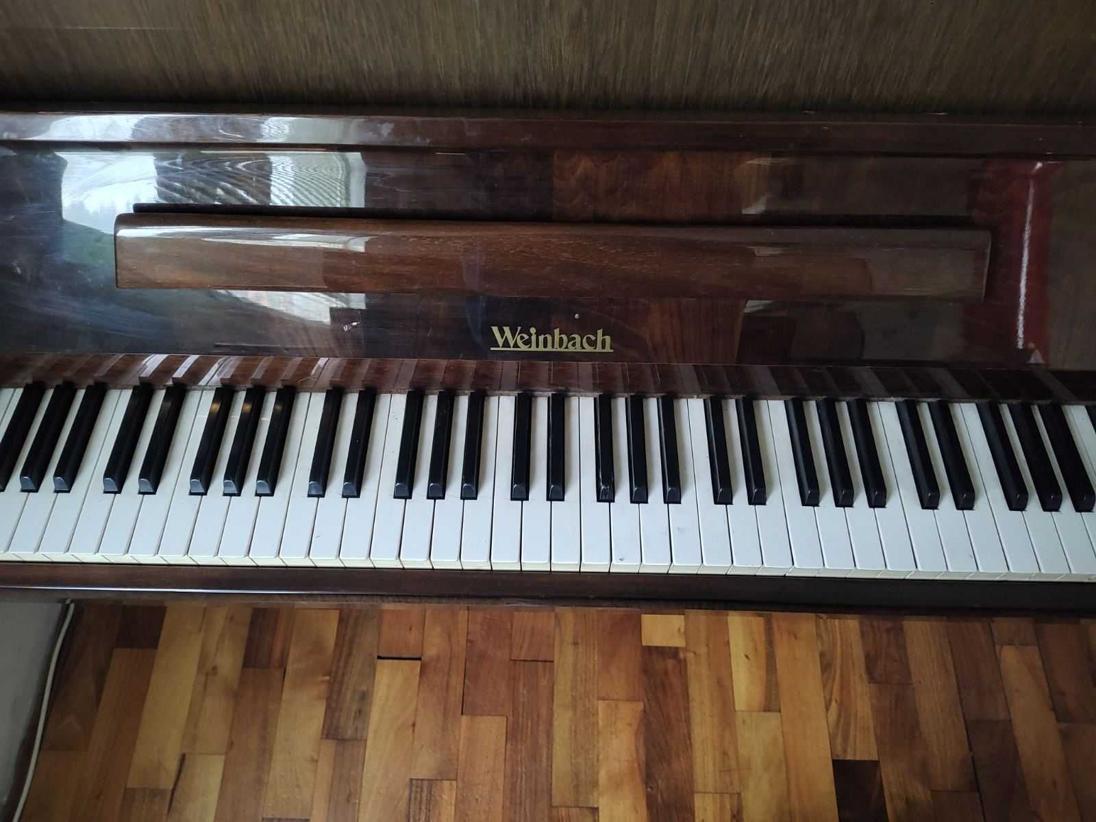 Класическо пиано Weinbach