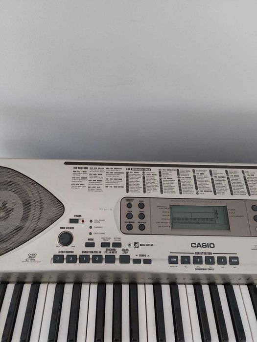 Casio CTK‑900 – Orgă electronică 61 clape, MIDI, stare excelentă