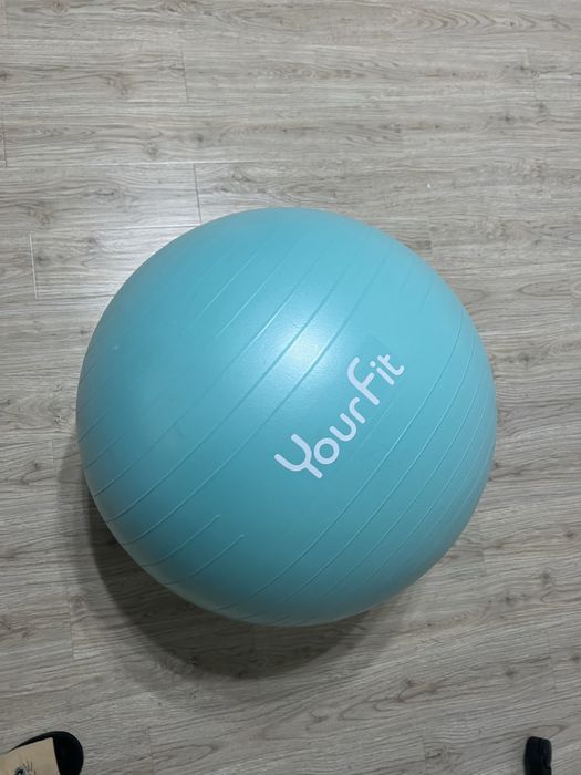 Продам фитбол 65см