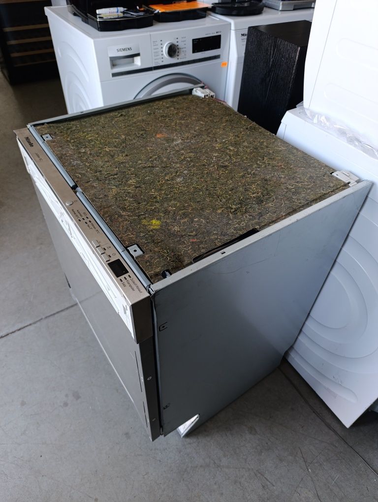 Съдомиялна за Пълно вграждане Miele XXL