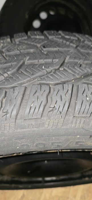 Roti cu jante si cauciucuri de iarna