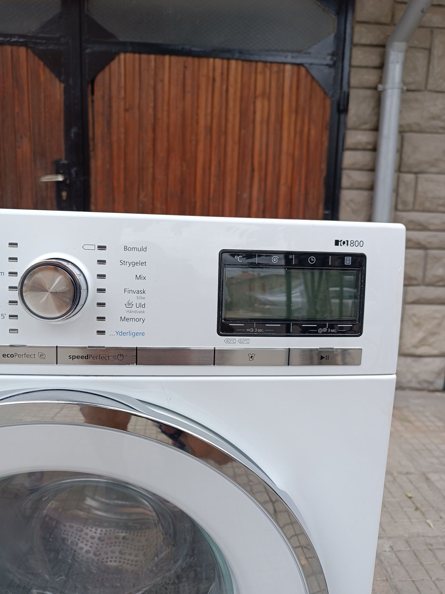 Пералня siemens IQ 800