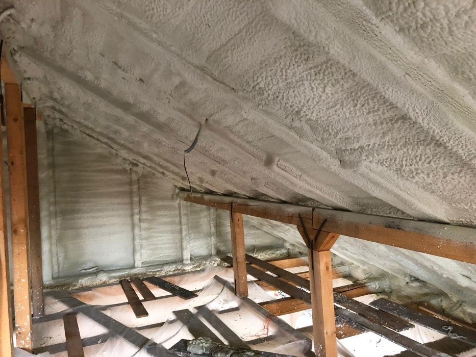 IZOLATII SPUMA Poliuretanica - 49 RON! Fara alte cheltuieli!