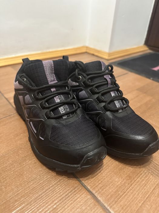 Adidasi Umbro unisex