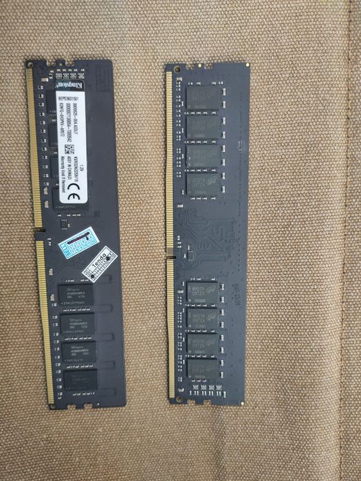 Комплект ОЗУ от Kingston 32 гига 3000 частотой