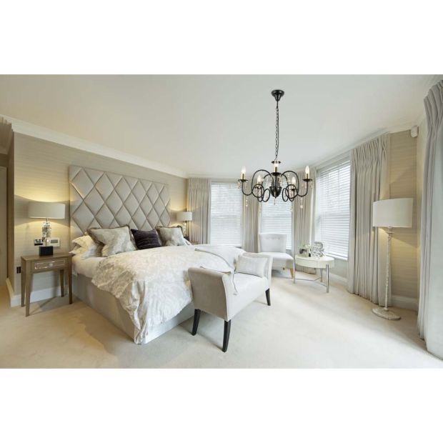 Страхотен полилей в дворцов стил