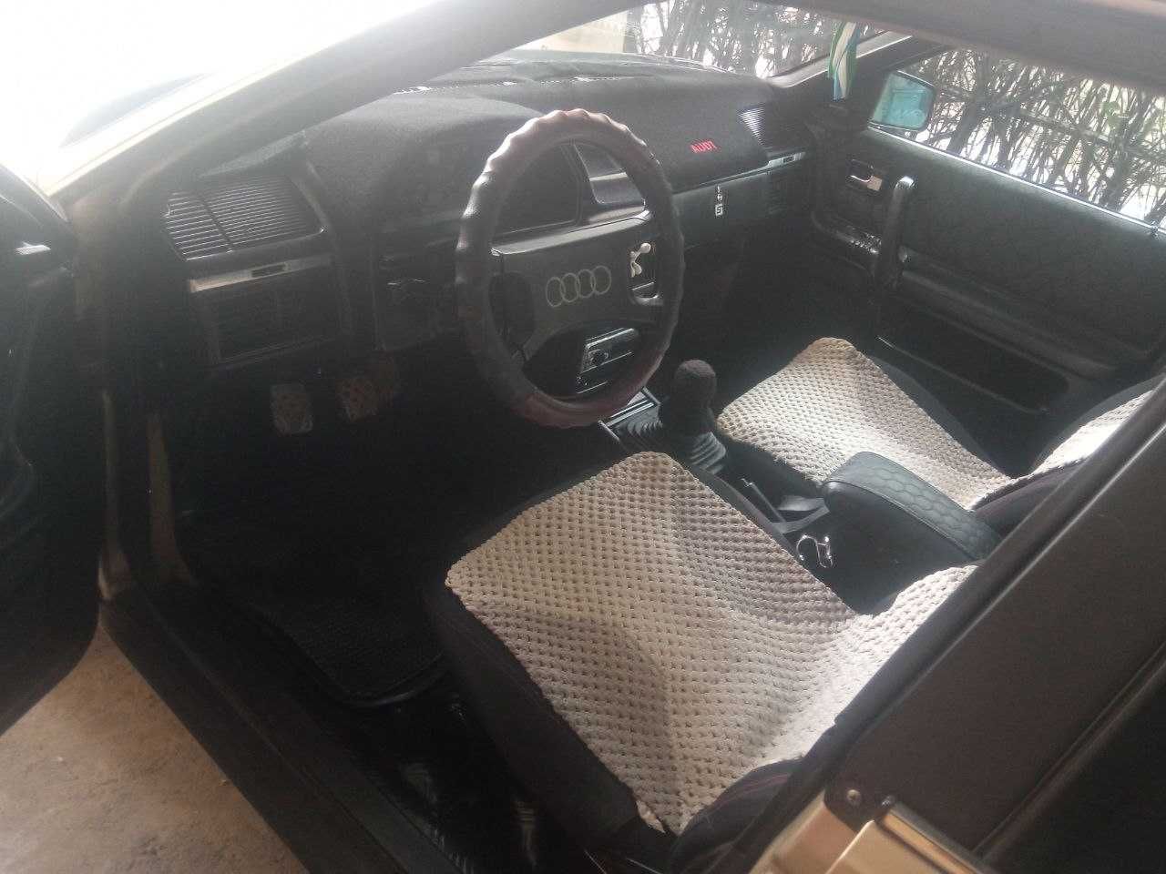 Audi 100 Срочна сотилади