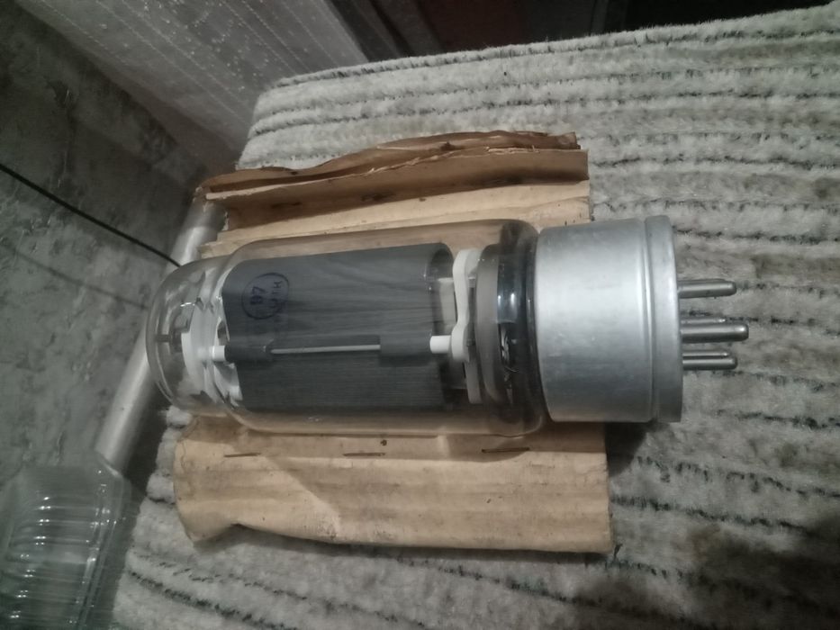 Лампы...   продам советские.