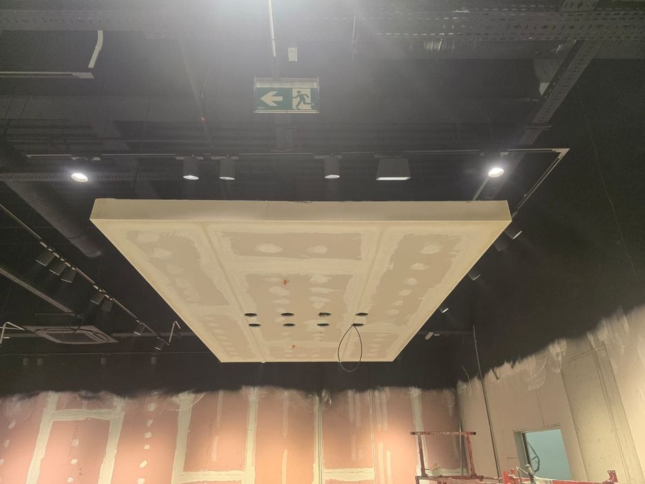 Execut lucrări de glet,vopsitorie,izolatii termice