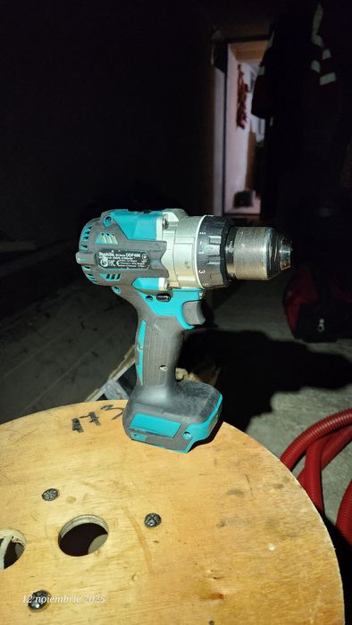 Filetanta+incarcator+lanterna+acumulator
-Filetanta are aproximativ 2