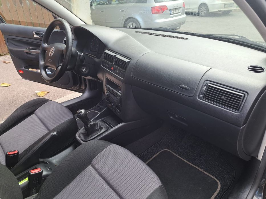 Vând VW Golf 2001, 1.4 benzină