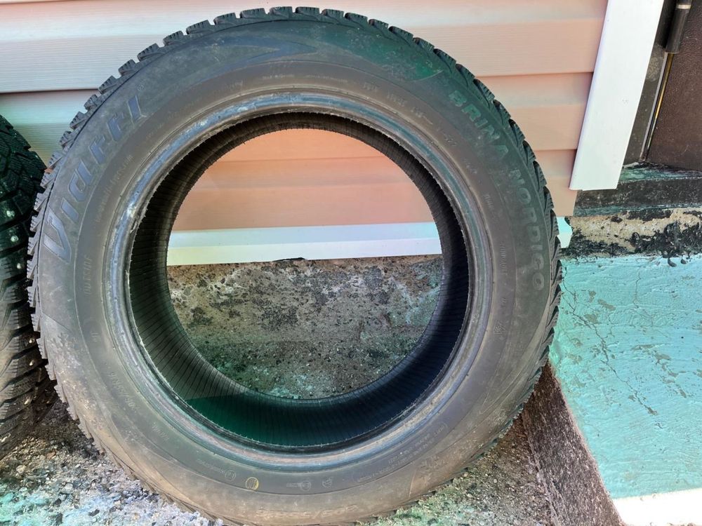 Продам шины зимние 205/55 r16