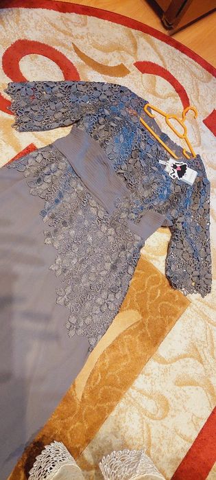 Rochie de seara gri cu broderie