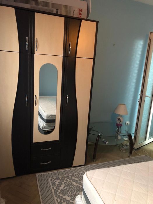 Se inchiriaza apartament  3 camere