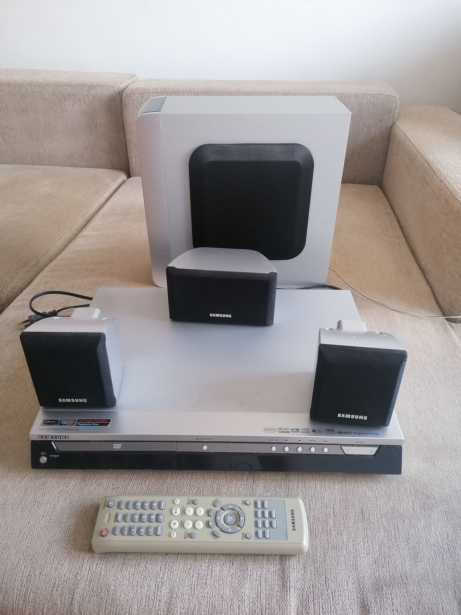 Vând sistem audio video  Home cinema