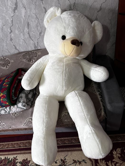 Огромный плюшевый мишка . Рост 170