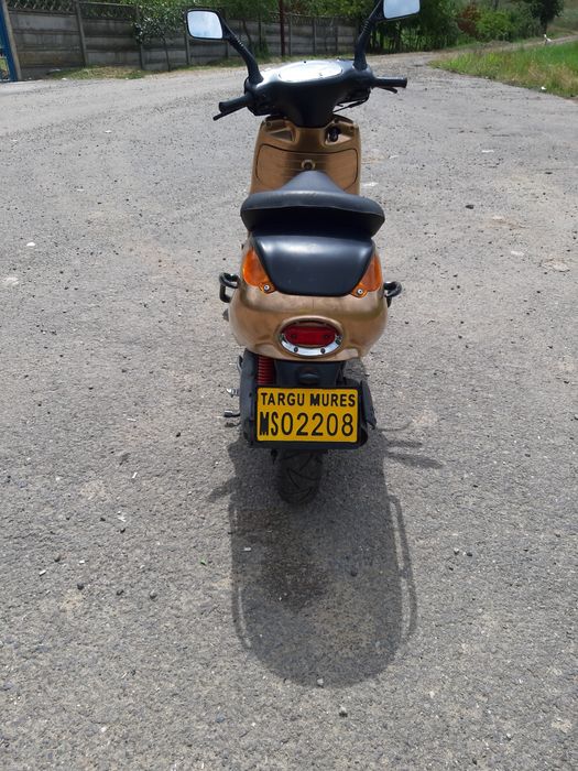 Aprilia guliver 50