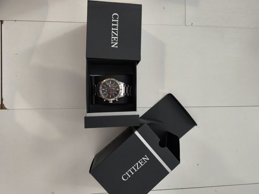 Часовник Citizen чисто нов в гаранция