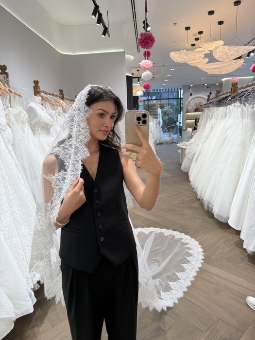 Voal cu dantela Mary Trufel Dubai