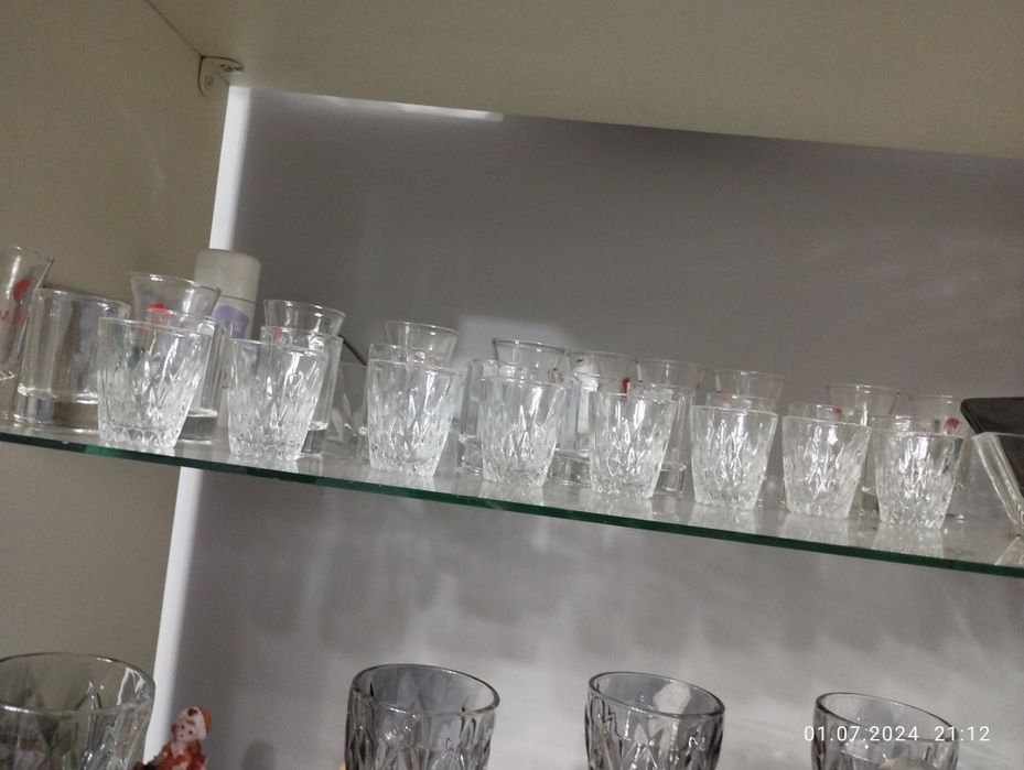 Продам рюмки 10 штук