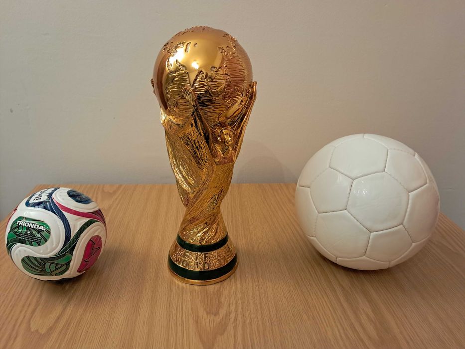 продавам трофей купа световнo първенство пo футбол