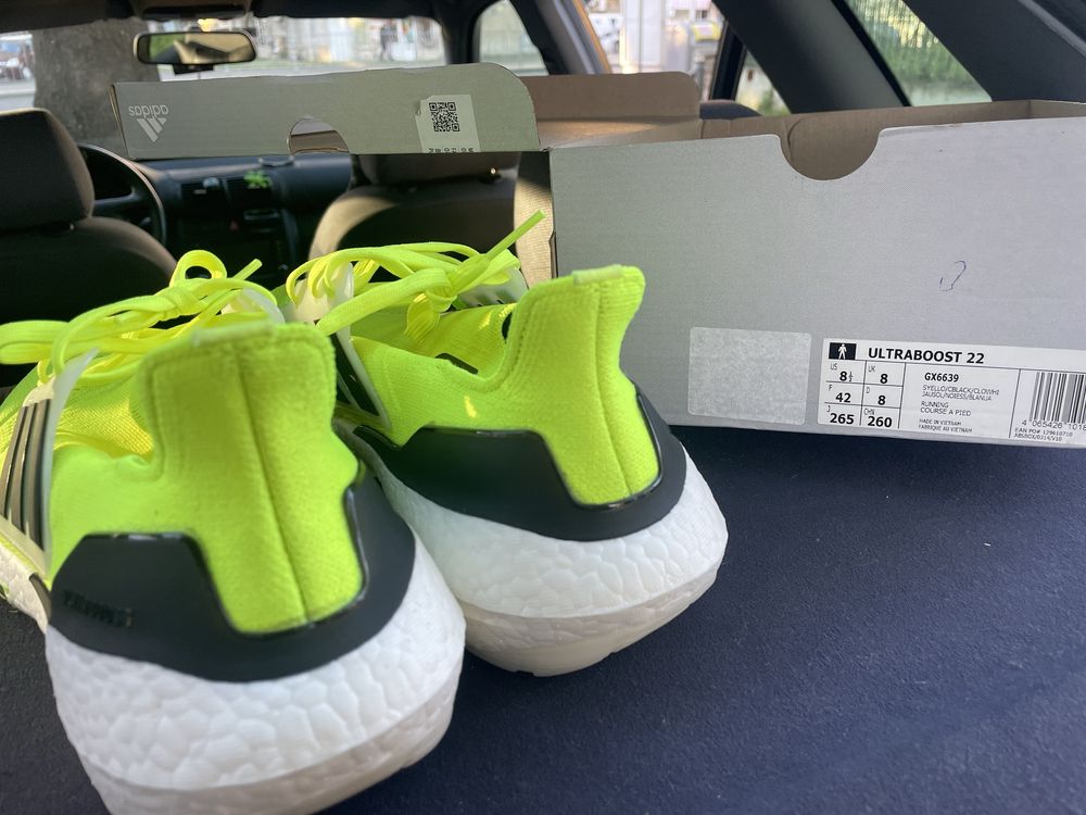 Adidas ultraboost 22 neon green