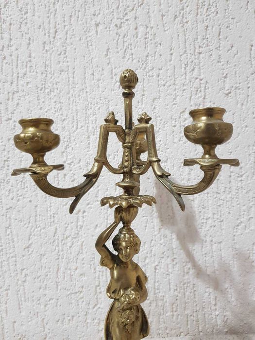 Комплект от два масивни бронзови свещника - свещник