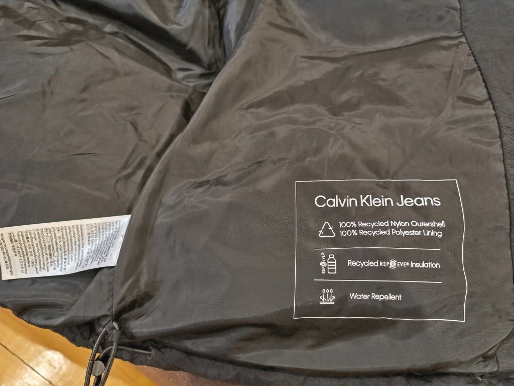 Зимно яке Calvin Klein