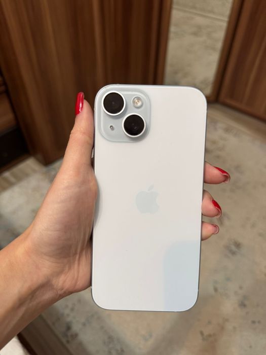 Продам Iphone 15