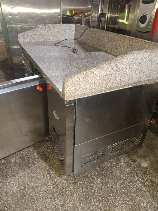 Хладилна маса за пица 60/40 тава