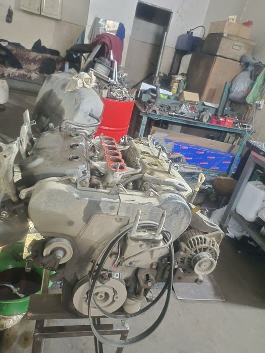 Продам двигатель на запчасти. Торг уместен
