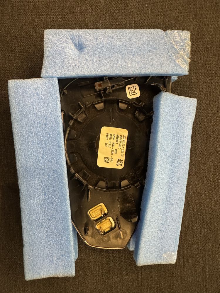 Ляво огледало Audi A8 - 4n0857535c