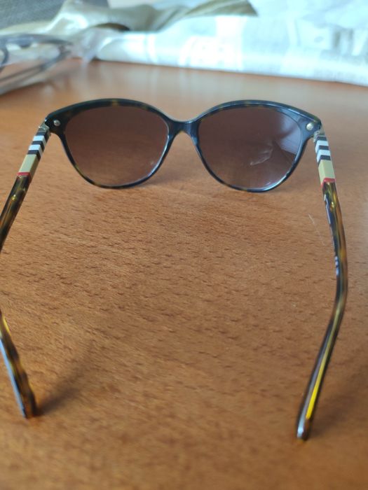 Продавам Оригинални очила Burberry