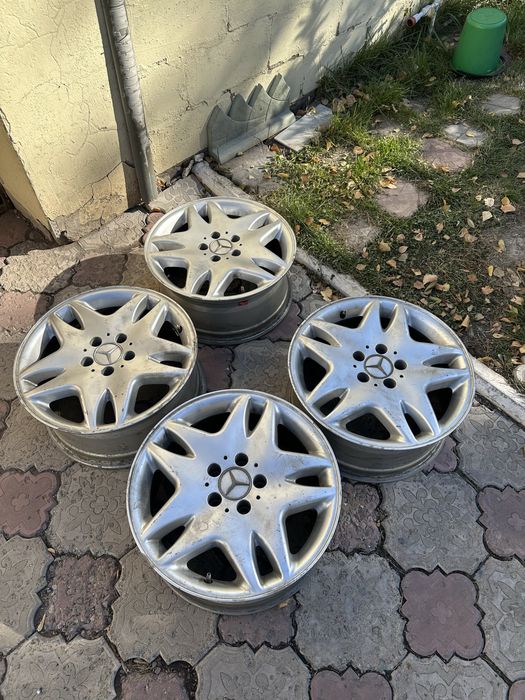 R17 Mercedes оригинал