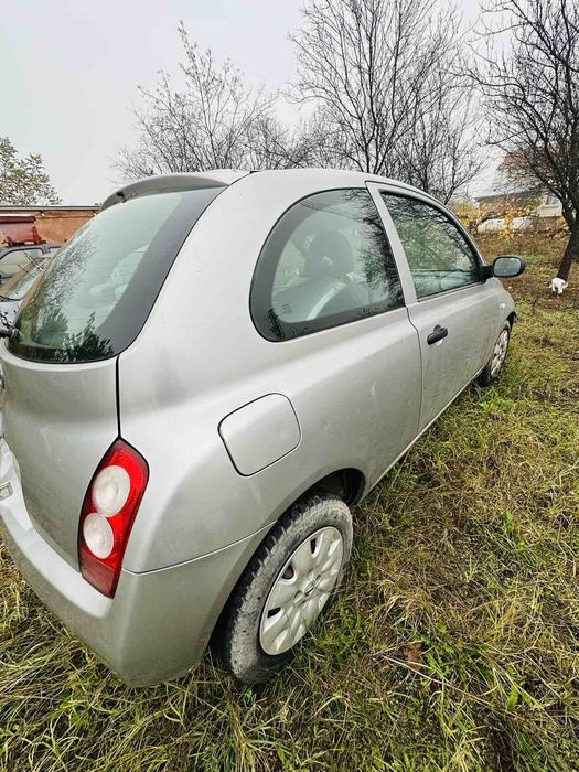 Nissan micra 2004(цяла за части)