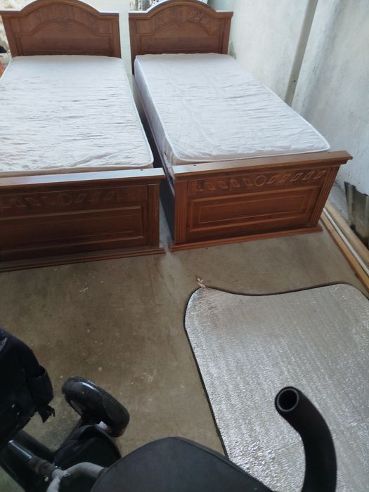 Продаются две одинаковые кровати